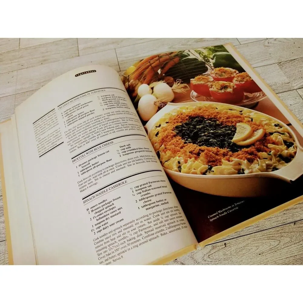 Casual Entertaining Cookbook Better Homes and Gardens 1981‎ 1st Ed 1st Print